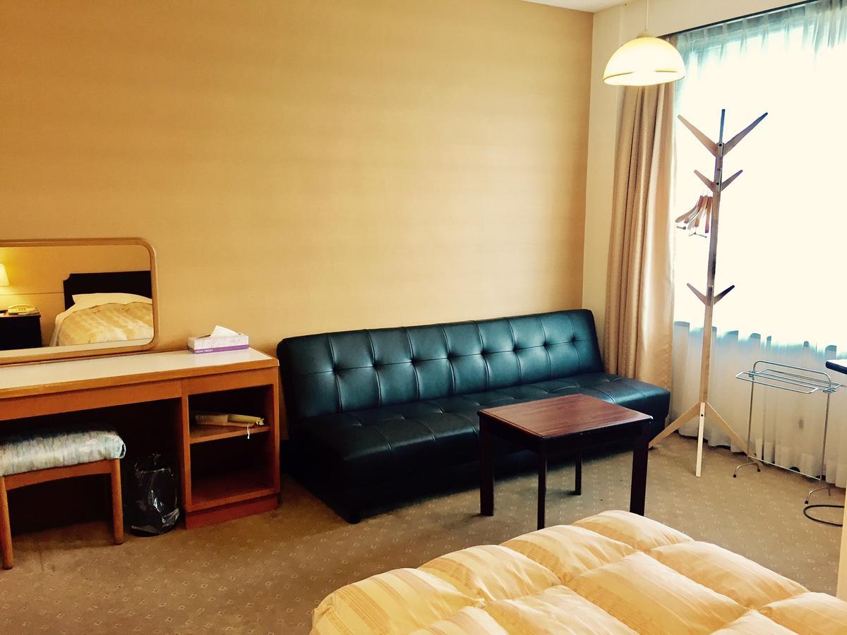 Ohito Hotel Izunokuni Buitenkant foto