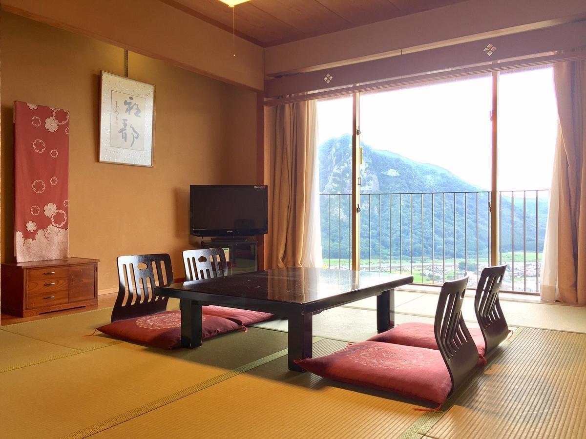 Ohito Hotel Izunokuni Buitenkant foto