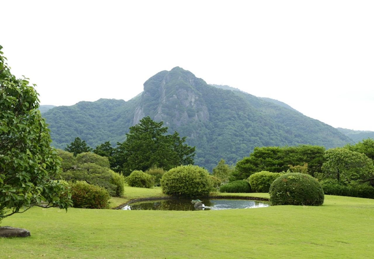 Ohito Hotel Izunokuni Buitenkant foto